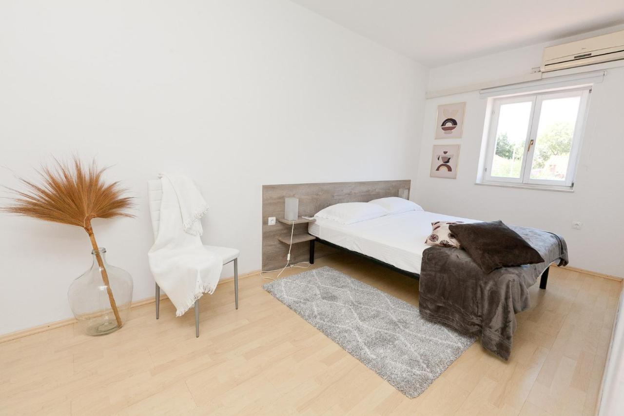 Kuca Za Odmor Toksini Appartement Zadar Buitenkant foto